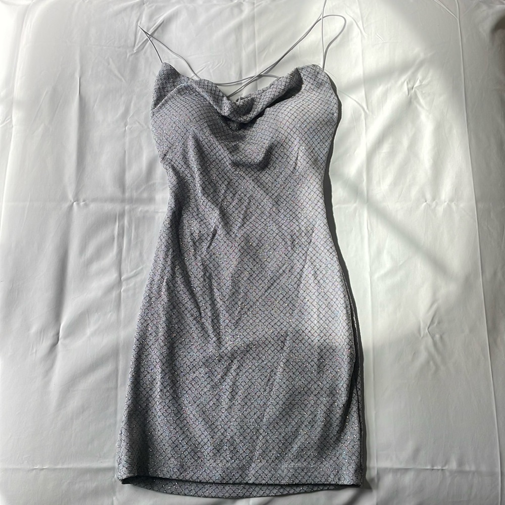 Silver sparkling body con dress
